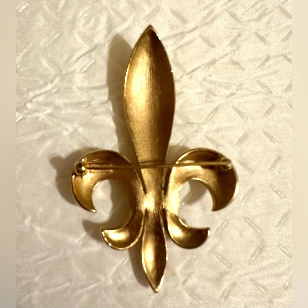 Vintage Trifari Fleur De Lis Brooch Gold Tone & Amber Citrine Enamel‎